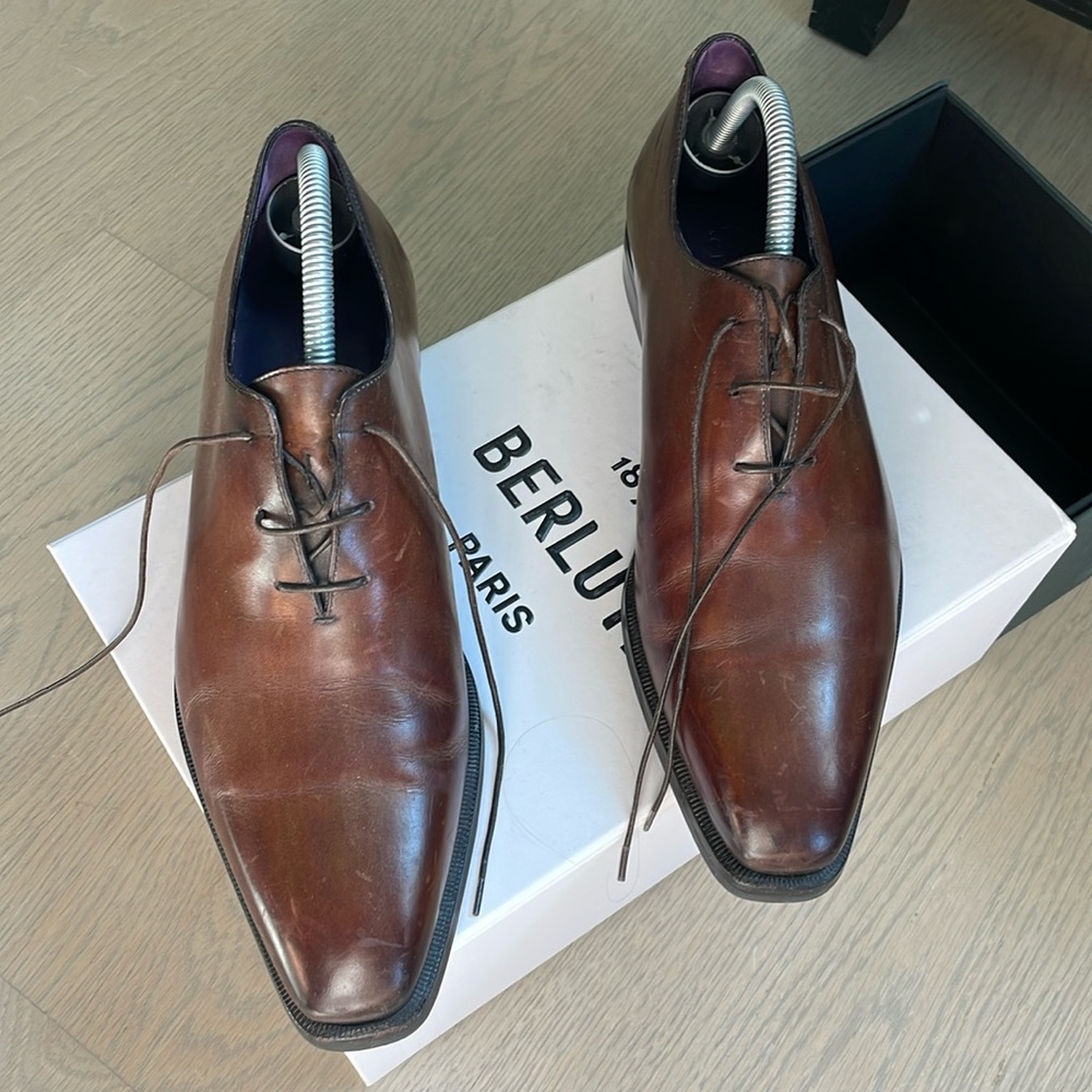 Berluti Alessandro shoes for men. Brown. Size 7. Worn a few times.